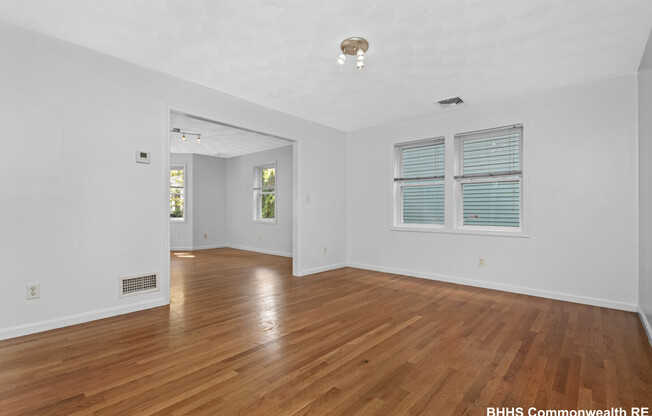 1 FARREL WAY