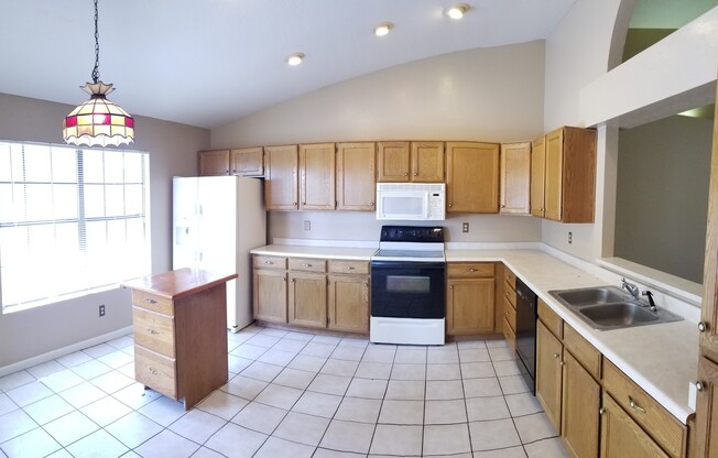 3 beds, 2 baths, $2,395