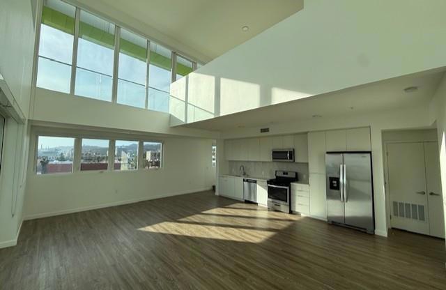 2 beds, 2 baths, 1,206 sqft, $4,599, Unit 709