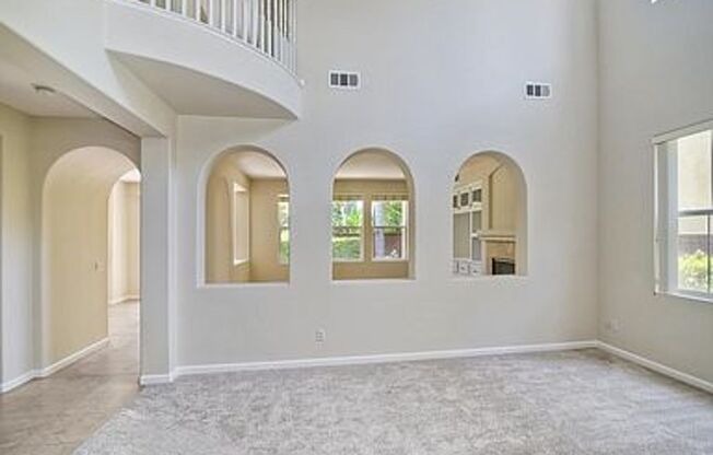 Stylish Torrey Santa Fe Living – 4 Bed, 2.5 Bath Gem