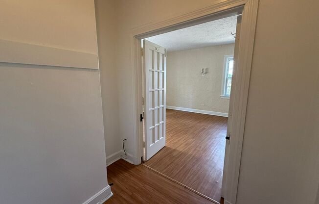 Studio, 1 bath, 401 sqft, $1,200, Unit Bayard Manor 309