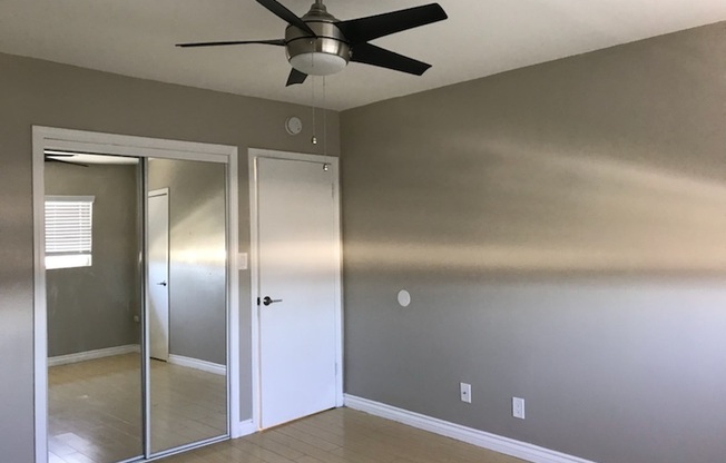 Remodel, Beautiful 2 bedroom 1 1/2 bath apartment located in Bellfower!