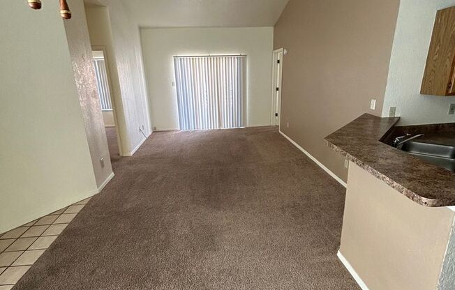 2 beds, 2 baths, 957 sqft, $1,015, Unit 70