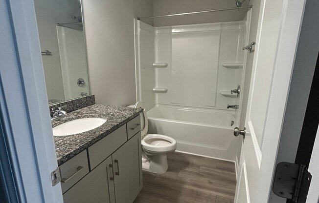 2798 LAUREL RDG CIR