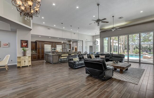 A luxurious 5 Bedroom House with a Casita & a Sparkling pool at Ten Oaks Estates