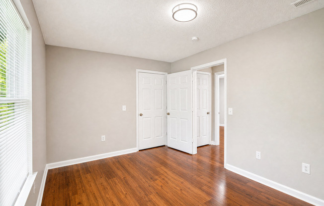 3 beds, 2 baths, 1,151 sqft, $1,095, Unit 208