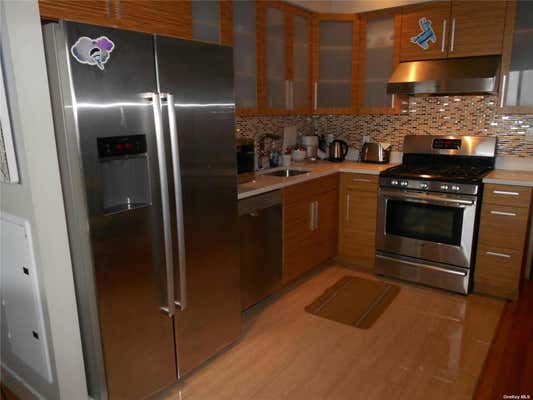 2 beds, 2 baths, $3,200, Unit 10J