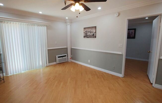 2 beds, 2 baths, 910 sqft, $2,850, Unit 512