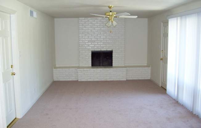 Recently remodeled home, excellent floor plan with a living room and family room + lots of upgrades and updates. Easy access to Hwy 41.