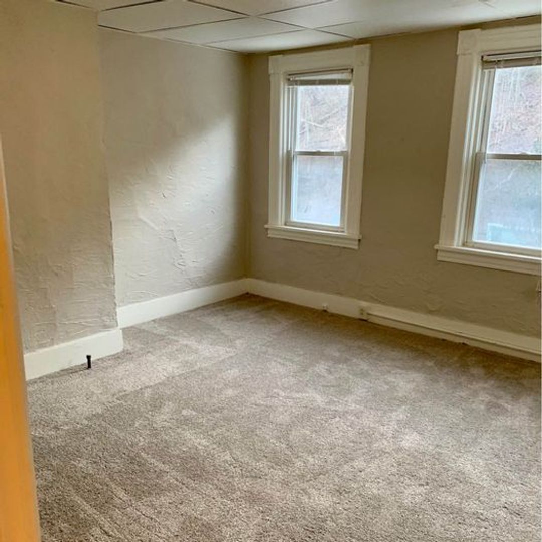 2600-2602 Spring Garden Ave.