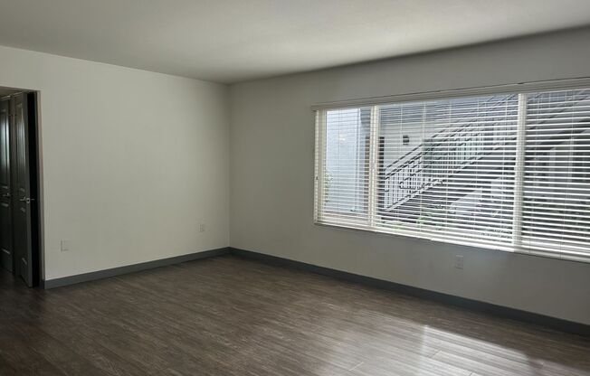 1 bed, 1 bath, 750 sqft, $2,430, Unit D099
