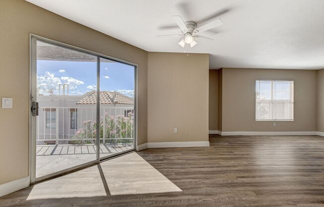 CHARMING 3BEDROOM CONDO IN 89156
