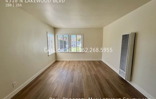 4318 N LAKEWOOD BLVD