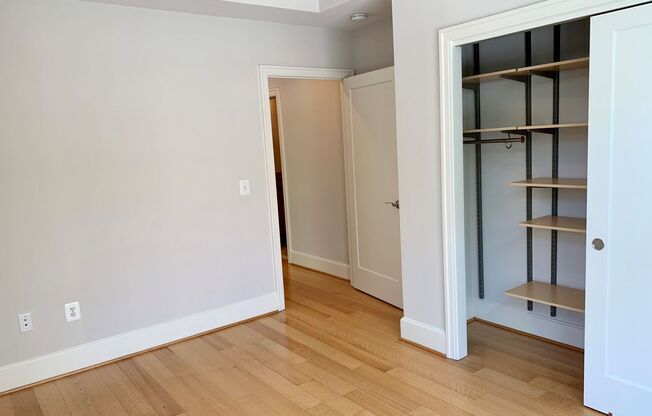 2 beds, 1 bath, $4,250, Unit 209