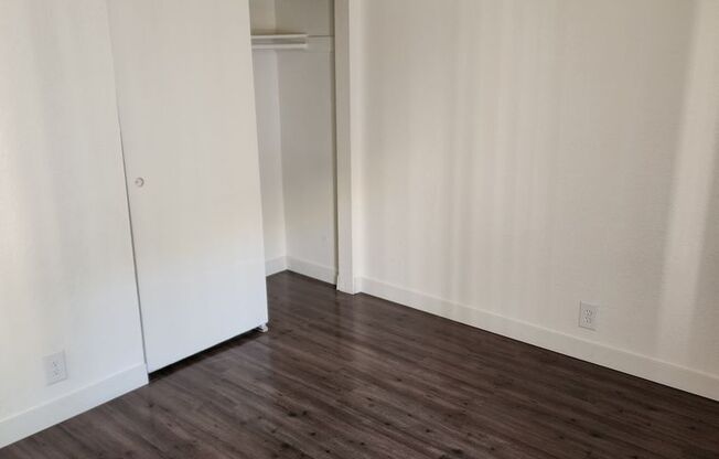 2 beds, 1 bath, 800 sqft, $1,100, Unit CASA-251