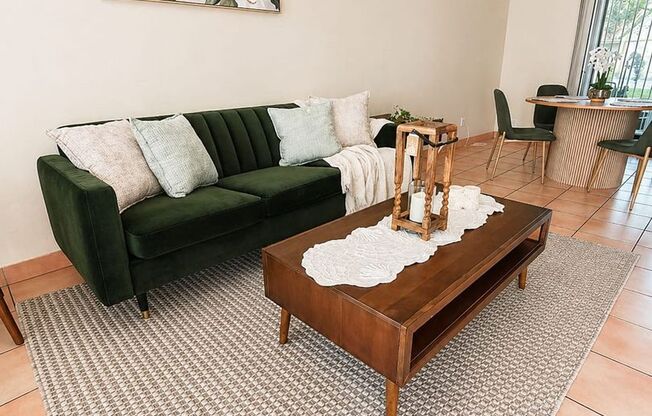 Charming 1 Bedroom / 1 Bathroom Condo – First Floor Unit with Florida Room in a Gated Community.