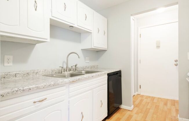 2 beds, 1 bath, 954 sqft, $1,380, Unit 206