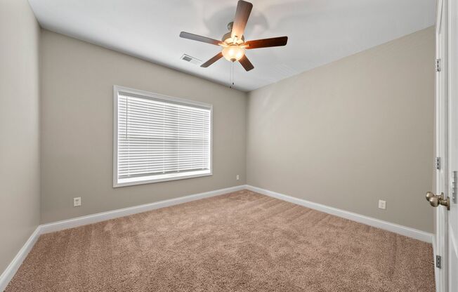 2 beds, 2 baths, 977 sqft, $925, Unit 221