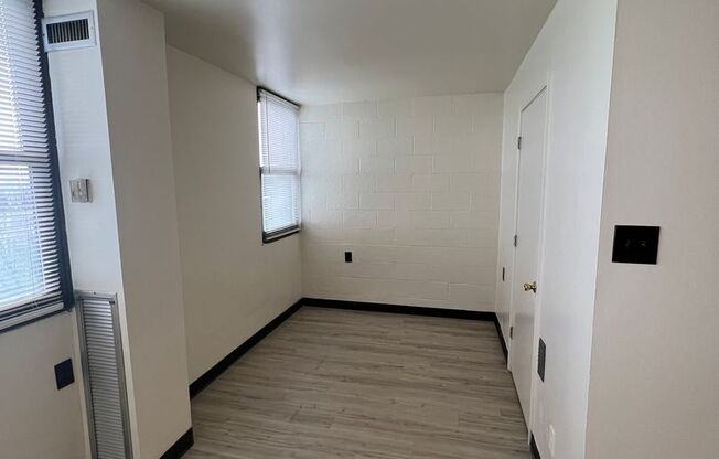 1 bed, 1 bath, 550 sqft, $772, Unit 5003