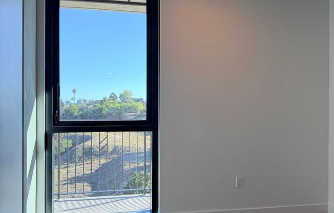 2 beds, 2 baths, 816 sqft, $4,320, Unit 609