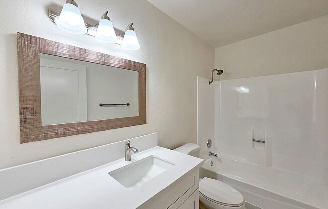 2 beds, 1 bath, 841 sqft, $2,595, Unit 26