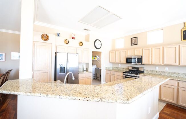 Fully Furnished House With Strip Views