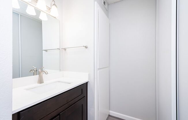 Studio, 1 bath, 500 sqft, $1,350, Unit 131