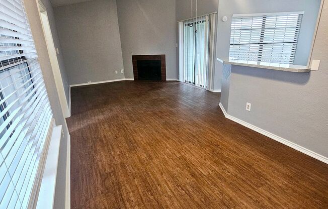 MOVE IN SPECIAL - $500.00 OFF 1ST MONTH'S RENT