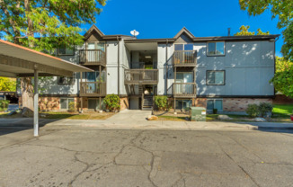 Beautiful Remodeled Condo in Great Location!