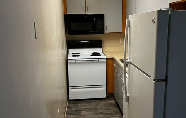 1 bed, 1 bath, 600 sqft, $1,350, Unit 102