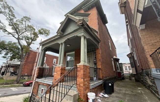 238 West Abbottsford Avenue