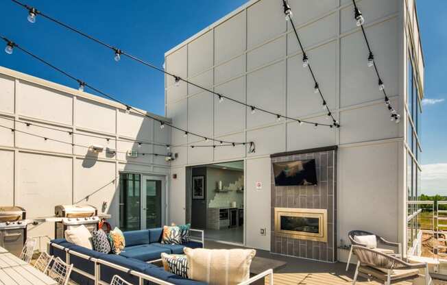 Sky Lounge at Helix Apartments in Chesapeake VA