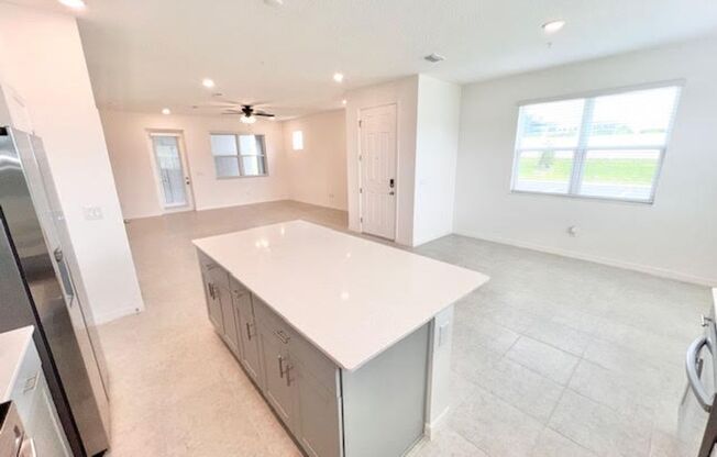 Apopka - 3 Bedrooms, 2.5 Bathrooms – $2,545.00