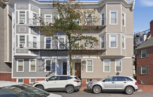 22 PARK ST