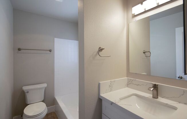 2 beds, 1 bath, 854 sqft, $2,995, Unit 25-01