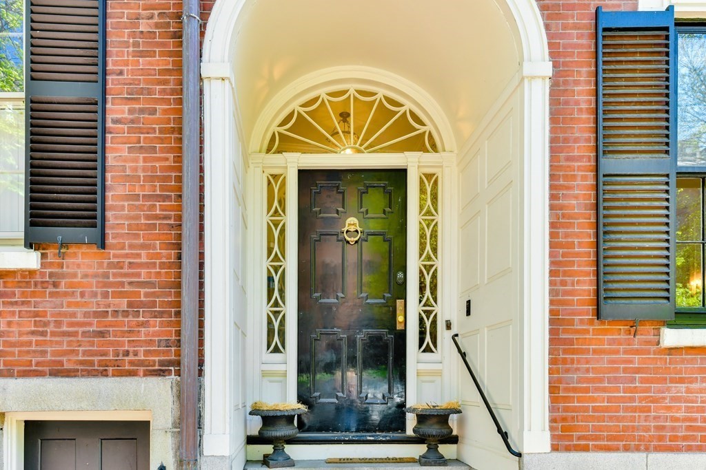 48 Mt. Vernon Street