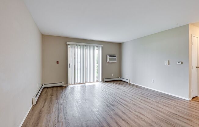 Springdale Apartments (Calumet Place Suites)