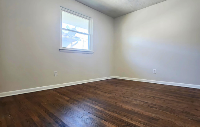 3 beds, 1 bath, $1,700