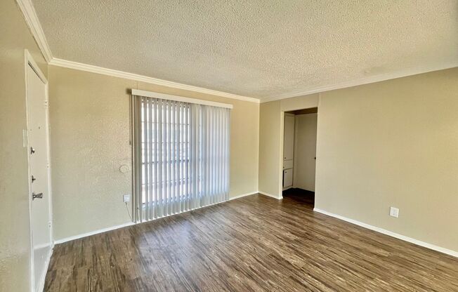 1 bed, 1 bath, 600 sqft, $1,150, Unit 1-221