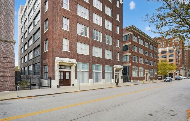 Studio, 1 bath, 610 sqft, $1,345, Unit 110-602