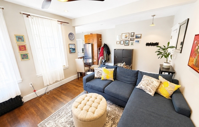 1 bed, 1 bath, 574 sqft, $3,200, Unit 32