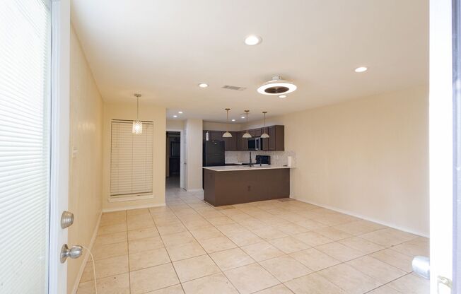 1 bed, 1 bath, $995