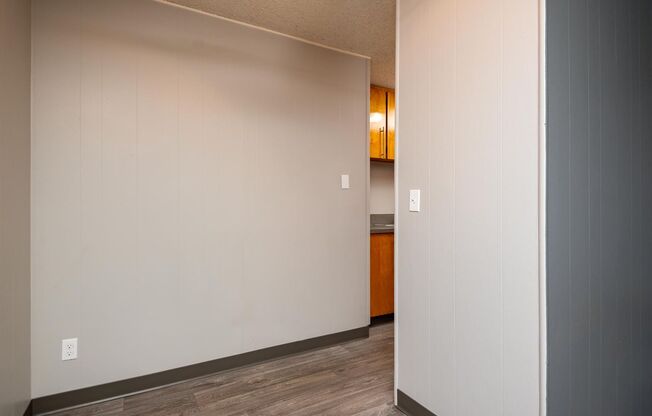 1 bed, 1 bath, 550 sqft, $1,395, Unit A04