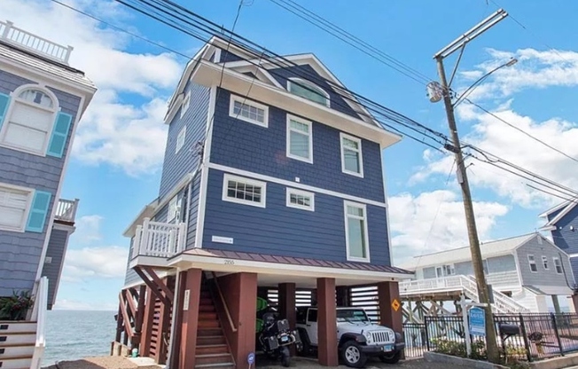 2155 Fairfield Beach Rd
