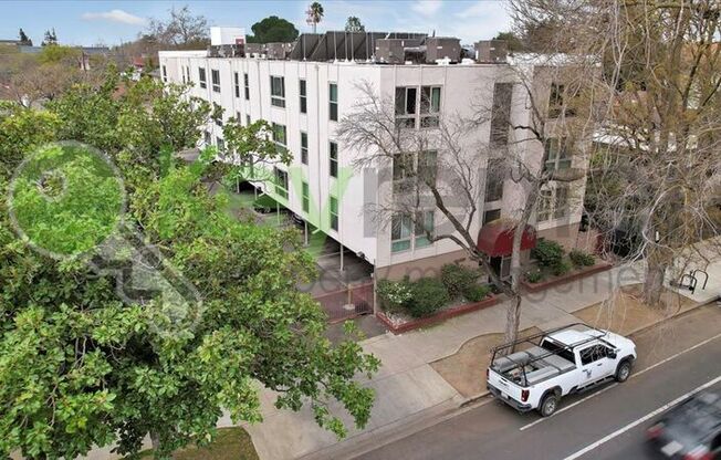 2320 P Street, Sutter House Apartments