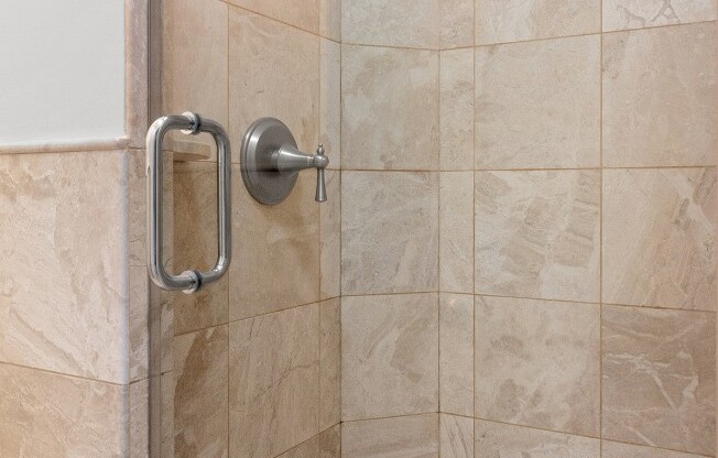 2 beds, 2 baths, $6,200, Unit 29D