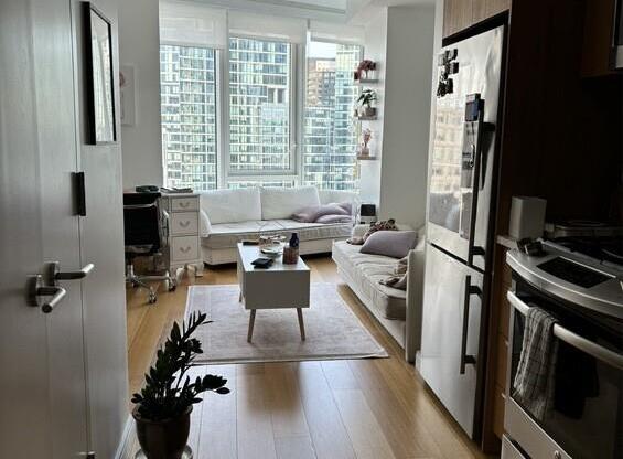 Studio, 1 bath, $4,600, Unit 1519