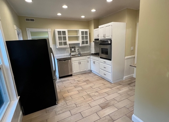 4 Porter Cir.