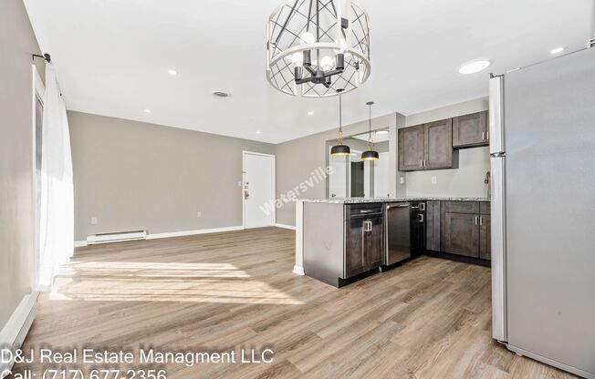 2 beds, 1 bath, 900 sqft, $1,195, Unit Apartment 2