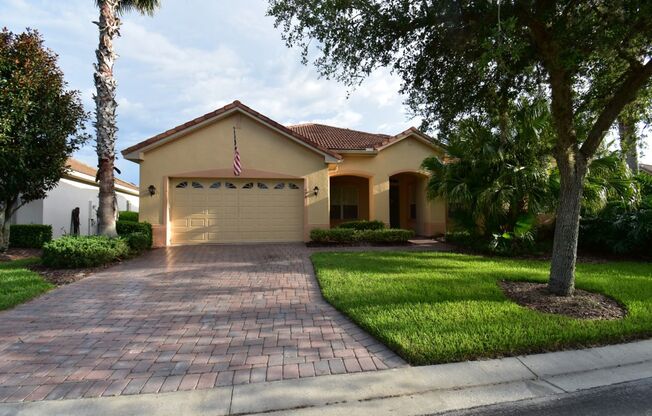 Spacious 3 bedroom 2.5 bath home in Solivita Community 55+ Resort Style